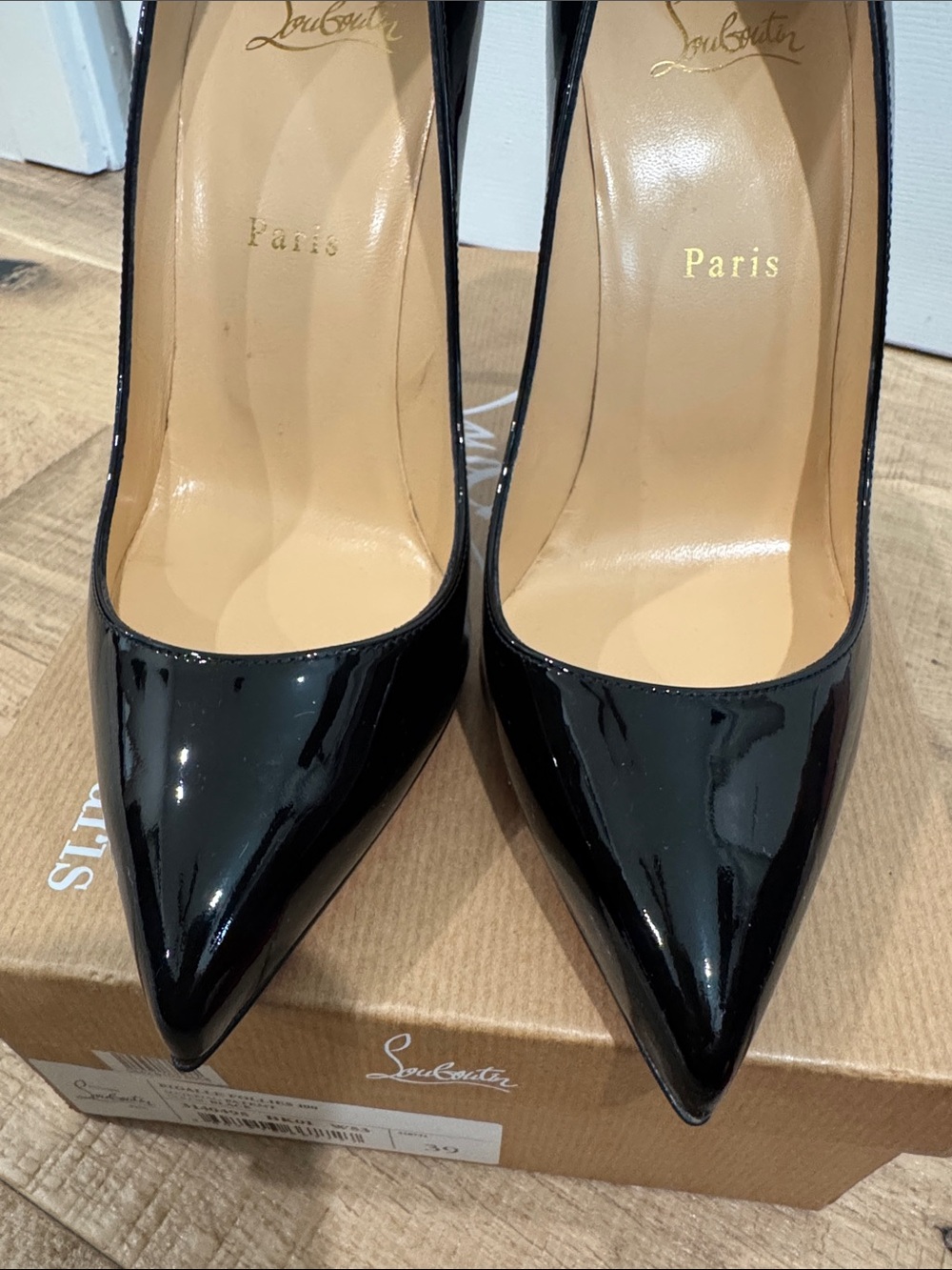 Christian Louboutin Black Patent Stiletto Pumps with Red Sole size 39 - Picture 5 of 9